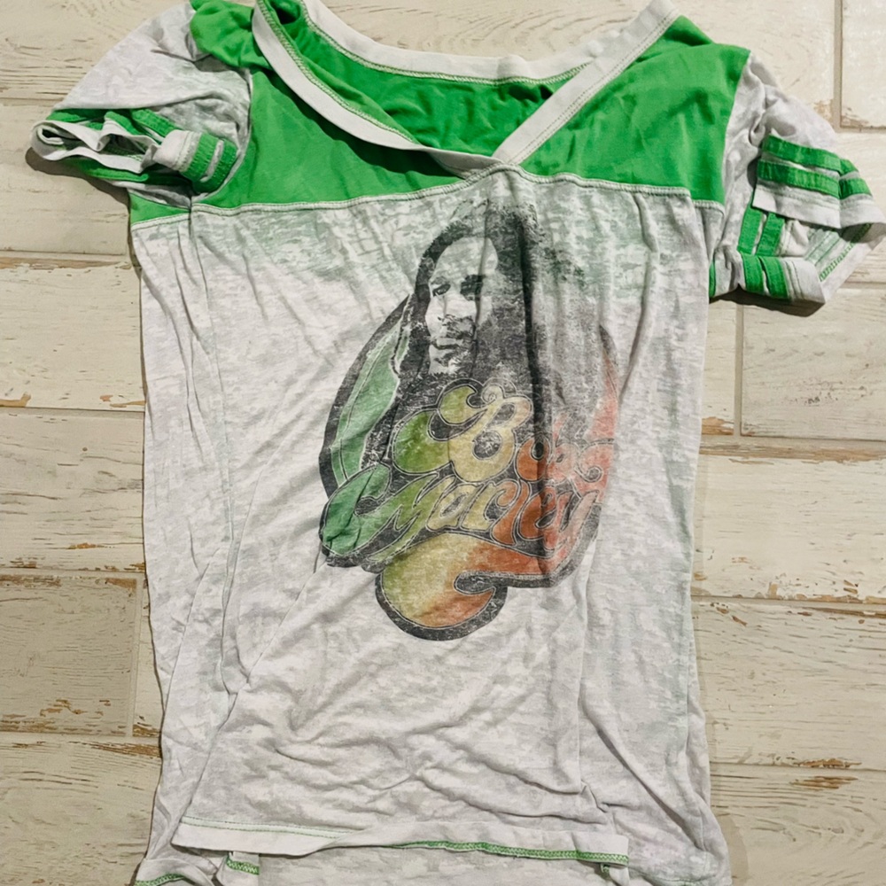 Graphic tee Medium